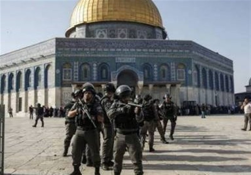 درگیری میان فلسطینیان و نظامیان صهیونیست در بیت المقدس و الخلیل