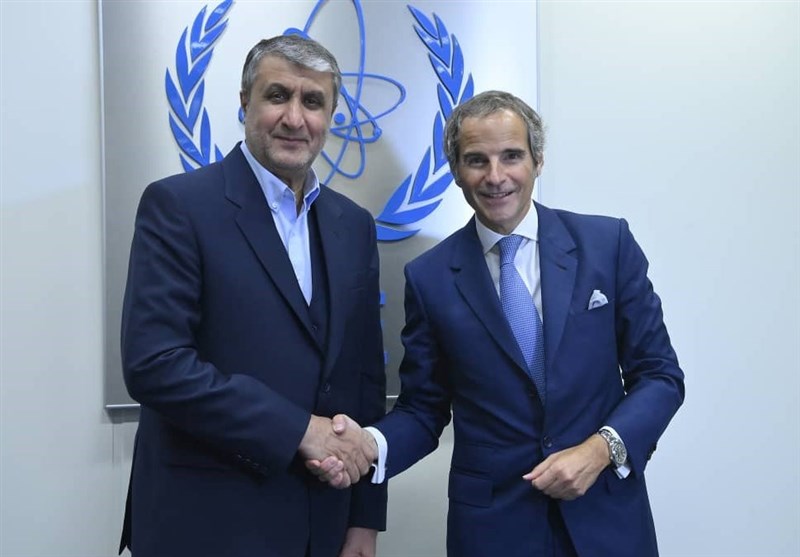 Iran Nuclear Chief, IAEA Director General Discuss Clarification of Outstanding Safeguards Issues