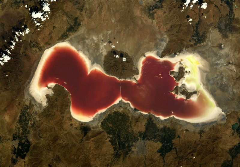 تنها یک پنجم از &quot;دریاچه ارومیه&quot; باقی مانده است! + تصویر ماهواره‌ای