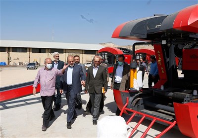  افتتاح خط تولید دستگاه سیلاژ یونجه با حضور وزیر کشور 