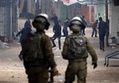Dozens of Palestinians Injured during Israeli Raids in West Bank