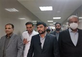 استاندار سیستان و بلوچستان از مجروحان حوادث اخیر زاهدان عیادت کرد