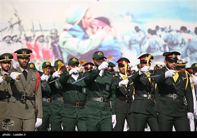 حضور رهبر معظم انقلاب در مراسم دانش‌آموختگی دانشگاه‌های افسری نیروهای مسلح