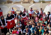 تاکید رئیس هلال احمر بر اسکان خانواده‌هایی که در زلزله خوی منازلشان تخریب شد+ تصاویر