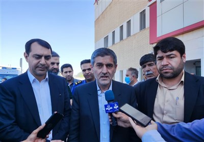 استاندار فارس: به‌دنبال اتصال آباده به آزاد راه شیراز - اصفهان هستیم