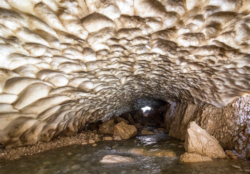 "غار یخی چما"؛ سردترین غار ایران و بزرگ‌ترین منبع آب شیرین کشور