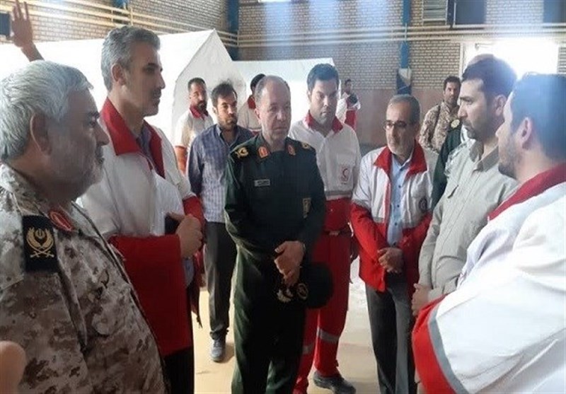 300 جهادگر بسیجی در مناطق زلزله‌زده خوی مشغول خدمت هستند