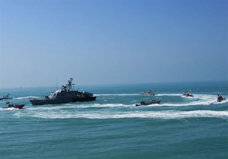 خط و نشان سپاه برای آمریکا/ نمایش اقتدار دریایی ایران در خلیج‌ فارس+تصاویر