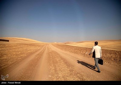 معلم مدرسه عشایری 