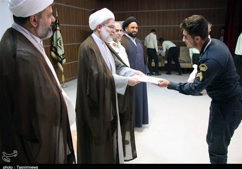 فعالان برقراری نظم و امنیت در اغتشاشات اخیر سنندج تجلیل شدند+تصاویر