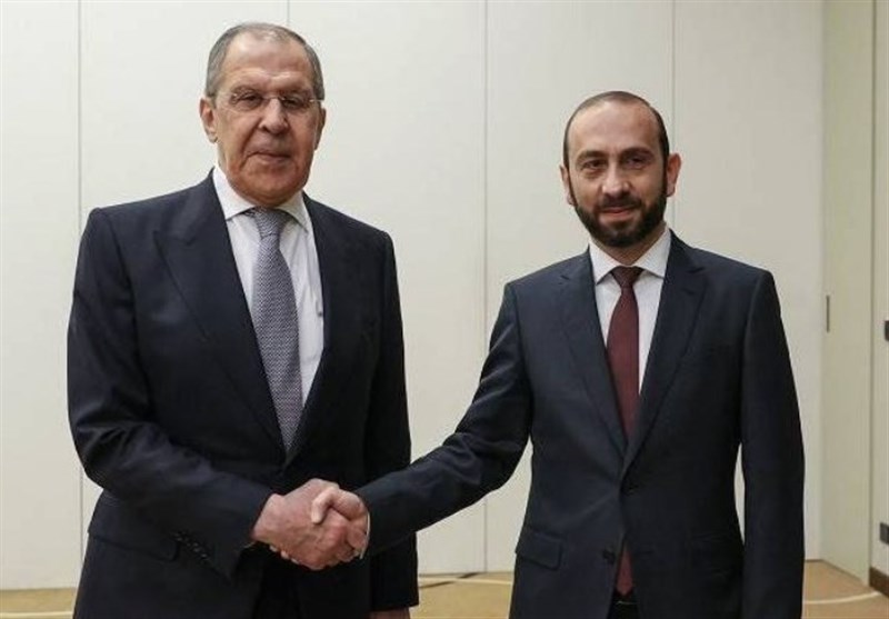 وزیر خارجه ارمنستان: روسیه موضعی صریح درباره اقدامات باکو داشته باشد