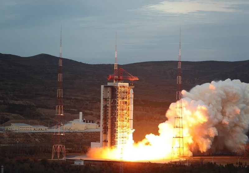 چین 14 ماهواره را به‌طور همزمان به فضا فرستاد!
