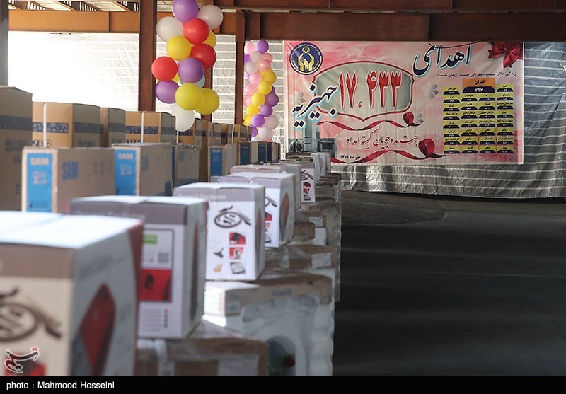 800 سری جهیزیه به مددجویان کمیته امداد استان لرستان اهدا شد