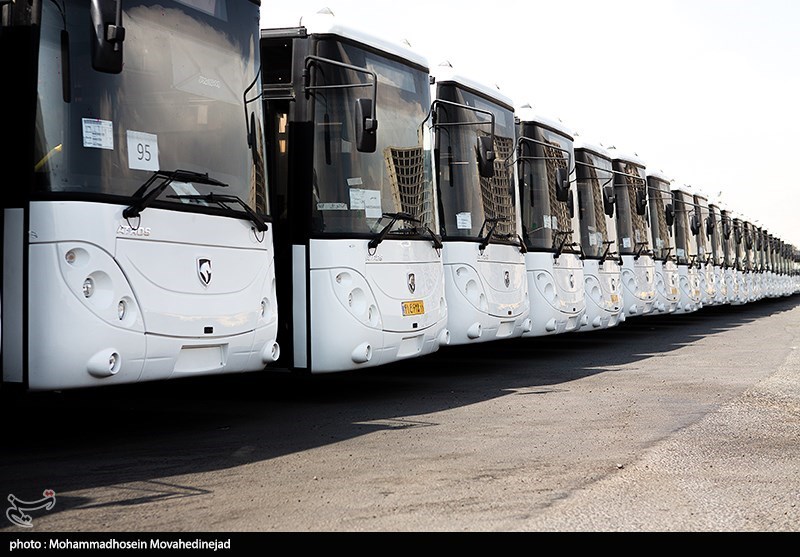 واگذاری 500 اتوبوس از سوی وزارت کشور به ناوگان حمل و نقل شهری/ وحیدی: تولید قلب تپنده اقتصاد است