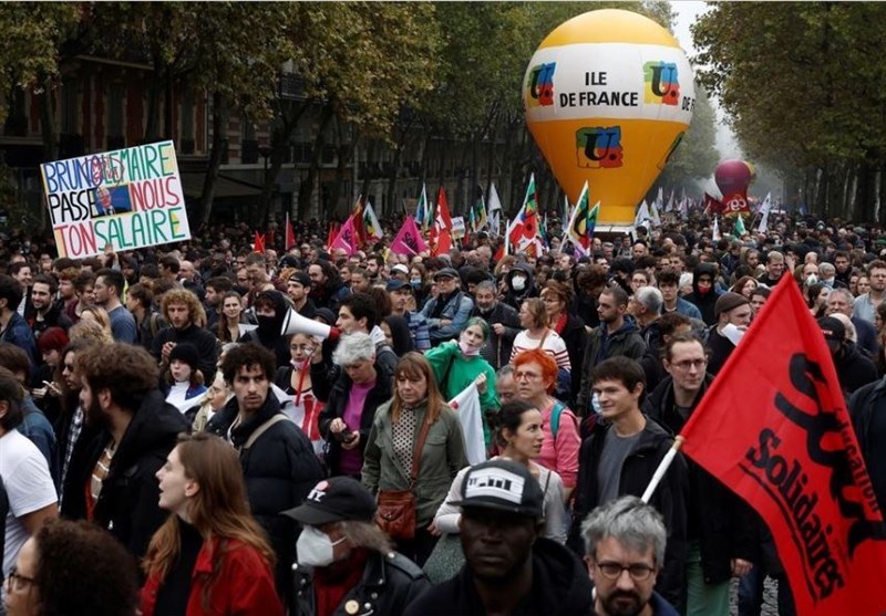 تظاهرات یک میلیون نفری علیه دولت ماکرون در فرانسه