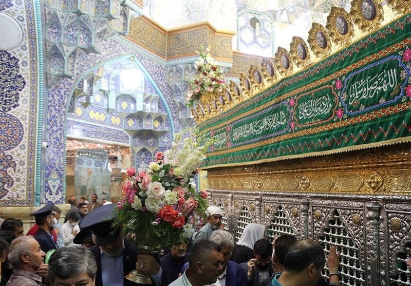 شهر قم در جشن میلاد حضرت زینب(س) غرق در نور و شادی است