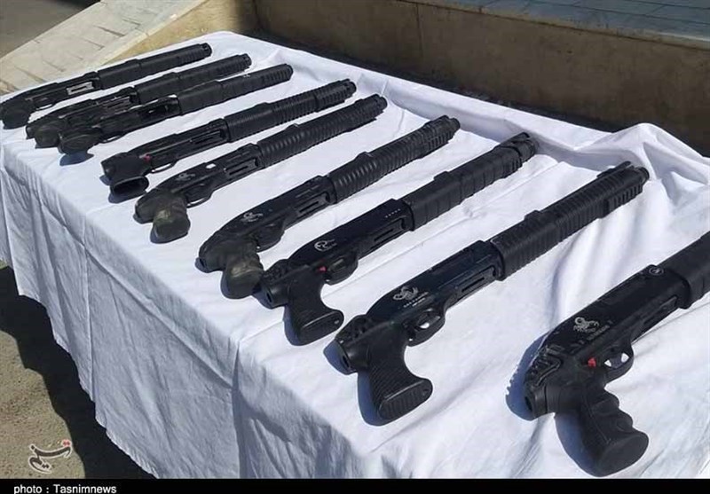 انهدام باند بین‌المللی قاچاق سلاح و مهمات در ‌سیستان و بلوچستان/ کشف انواع سلاح شورشی از قاچاقچیان