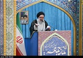 تاکید مجدد بر ایرانی بودن خلیج‌فارس و جزایر سه‌گانه در نمازجمعه/ ایران با تحریم‌ها منزوی نمی‌شود