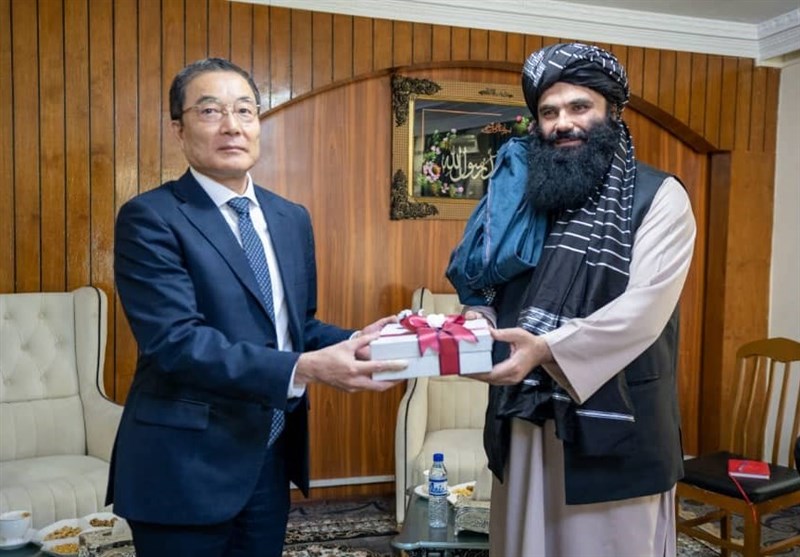 نخستین دیدار سفیر ژاپن در افغانستان پس از بازگشایی سفارت در کابل