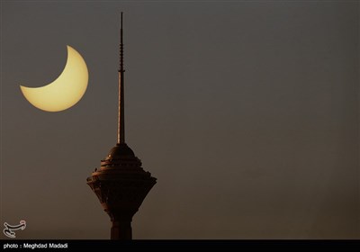 اولین کسوف قرن در تهران. در این عکس 