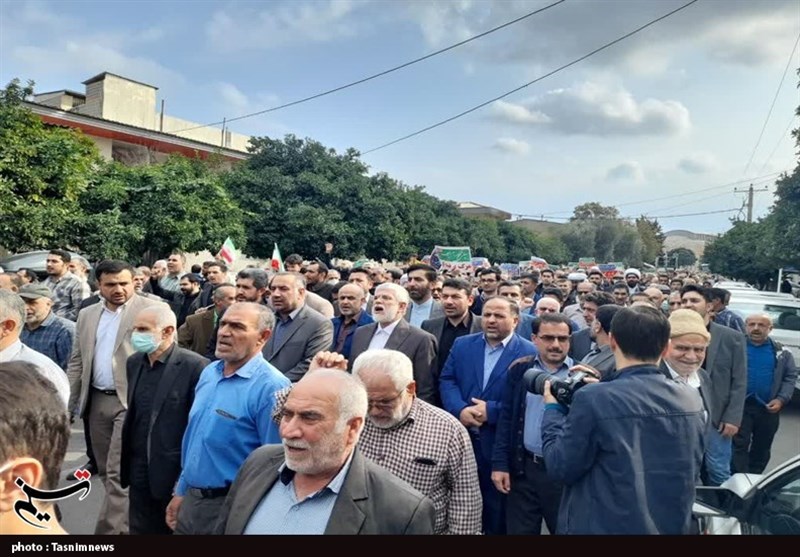 مردم ایران هم‌صدا با شیراز/ راهپیمایی سراسری ‌در محکومیت جنایات تروریستی در شاهچراغ(ع)+ عکس و فیلم
