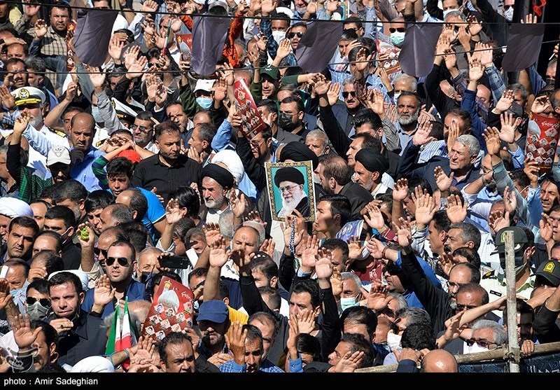Huge Funeral Ceremony Held for Victims of Terror Attack in Shiraz
