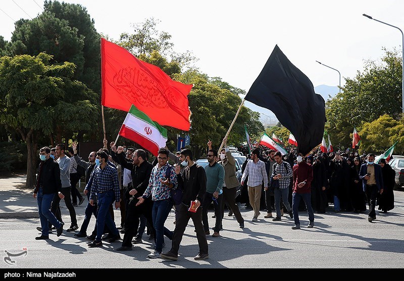 اجتماع دانشجویان مشهد در محکومیت حادثه تروریستی شیراز
