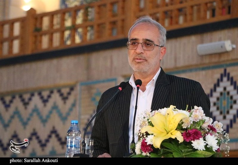 استاندار کرمان: 3 پروژه اصلی شهرستان انار تا پایان سال افتتاح می‌شود