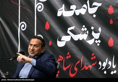 سخنرانی حمیدرضا مقدم‌فر در تجمع جامعه پزشکی در دانشگاه تهران