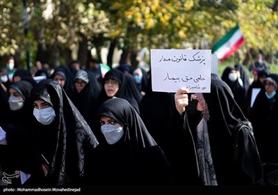 تجمع جامعه پزشکی در دانشگاه تهران