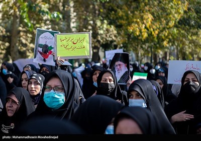 تجمع جامعه پزشکی در دانشگاه تهران