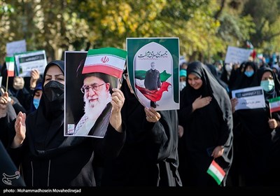 تجمع جامعه پزشکی در دانشگاه تهران