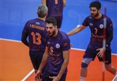 لیگ برتر والیبال| یاران موسوی با شکست پیکان به پلی‌آف رسیدند/ پیروزی آسان شهداب در ارومیه