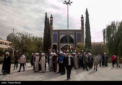 آیین عمامه گذاری طلاب در کرمانشاه