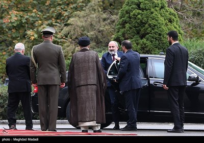 استقبال رسمی از نخست‌وزیر ارمنستان