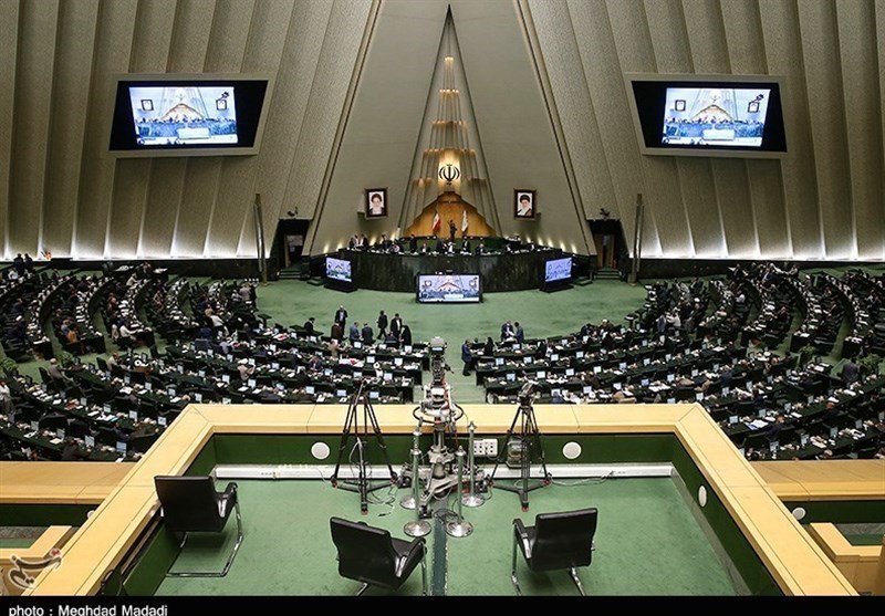 اسامی 14 غایب و متاخر جلسه علنی امروز مجلس