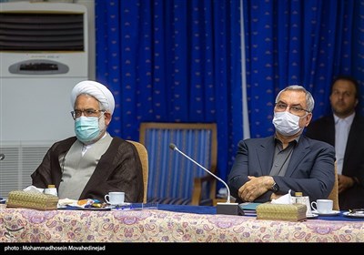 حجت الاسلام و المسلمین منتظری دادستان کل کشور و بهرام عین اللهی وزیر بهداشت