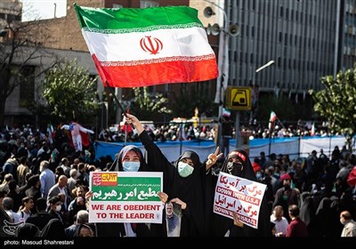 راهپیمایی 13 آبان در تهران - 3