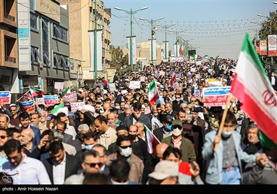 راهپیمایی 13 آبان در قزوین