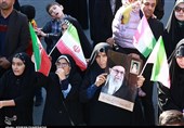 راهپیمایی گسترده ضدآشوب در مشهد/ مردم ‌خواستار پایان فوری مماشات با اغتشاش‌گران شدند