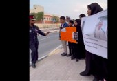 تظاهرات خانواده‌های زندانیان همزمان با حضور پاپ در بحرین