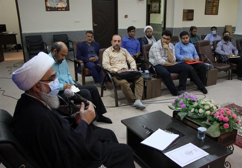 مسائل و مشکلات جوانان دانشجو بوشهری با حضور امام جمعه ‌بررسی شد + تصویر