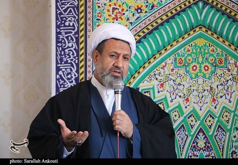 امام جمعه کرمان: مسجد مهمترین کانون‌ جهاد تبیین و تربیت انسان‌هاست