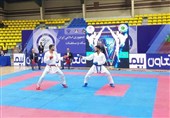 آغاز رقابت بیمه تعاون و دانشگاه آزاد برای قهرمانی در سوپر لیگ کاراته