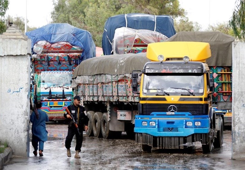 کاهش بیش از 72 درصدی صادرات افغانستان به پاکستان