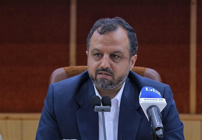 نماینده تهران از پاسخ وزیر اقتصاد درباره مالیات مضاعف بر بنگاه‌داری بانک‌ها قانع شد