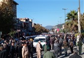 تشییع پیکر شهید مدافع امنیت در سوادکوه/ پیکر شهید آذرنگ در زادگاهش کارمزد آرام گرفت