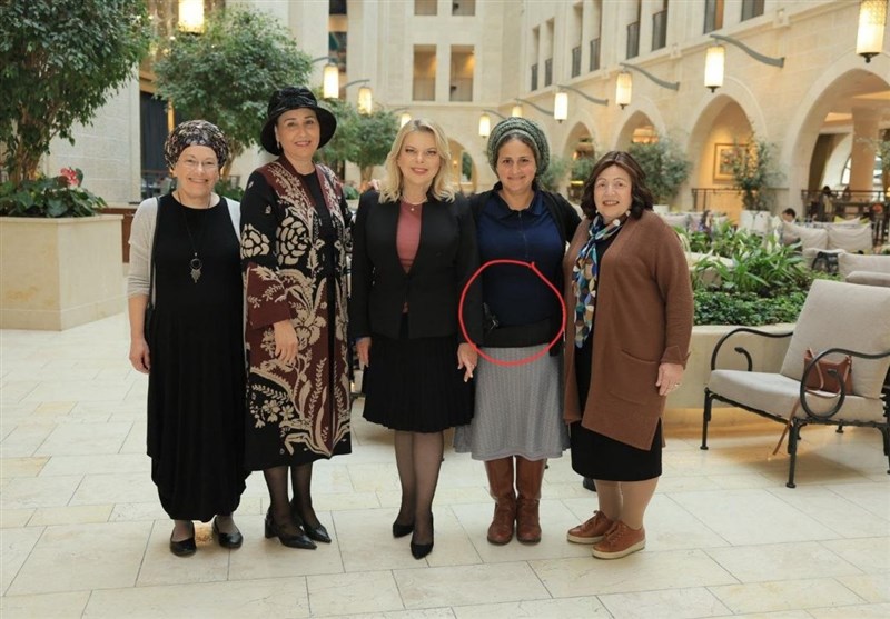 دیدار مسلحانه سارا نتانیاهو با همسران متحدان «بی بی»