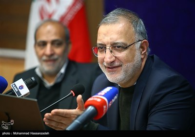 علیرضا زاکانی، شهردار تهران در آیین امضای 5 تفاهمنامه برای ساخت 150 هزار واحد مسکونی در تهران