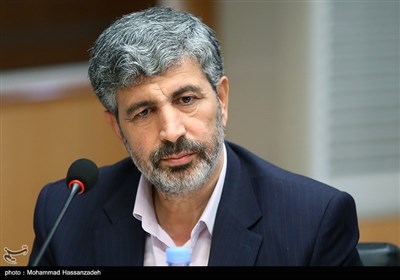 ابراهیم بازیان مدیرعامل شستا در مراسم امضای 5 تفاهمنامه برای ساخت 150 هزار واحد مسکونی در تهران